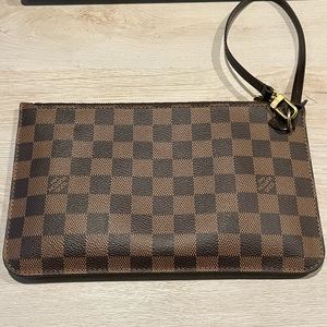 LOUIS VUITTON Damier Ebene Neverfull MM Pochette
